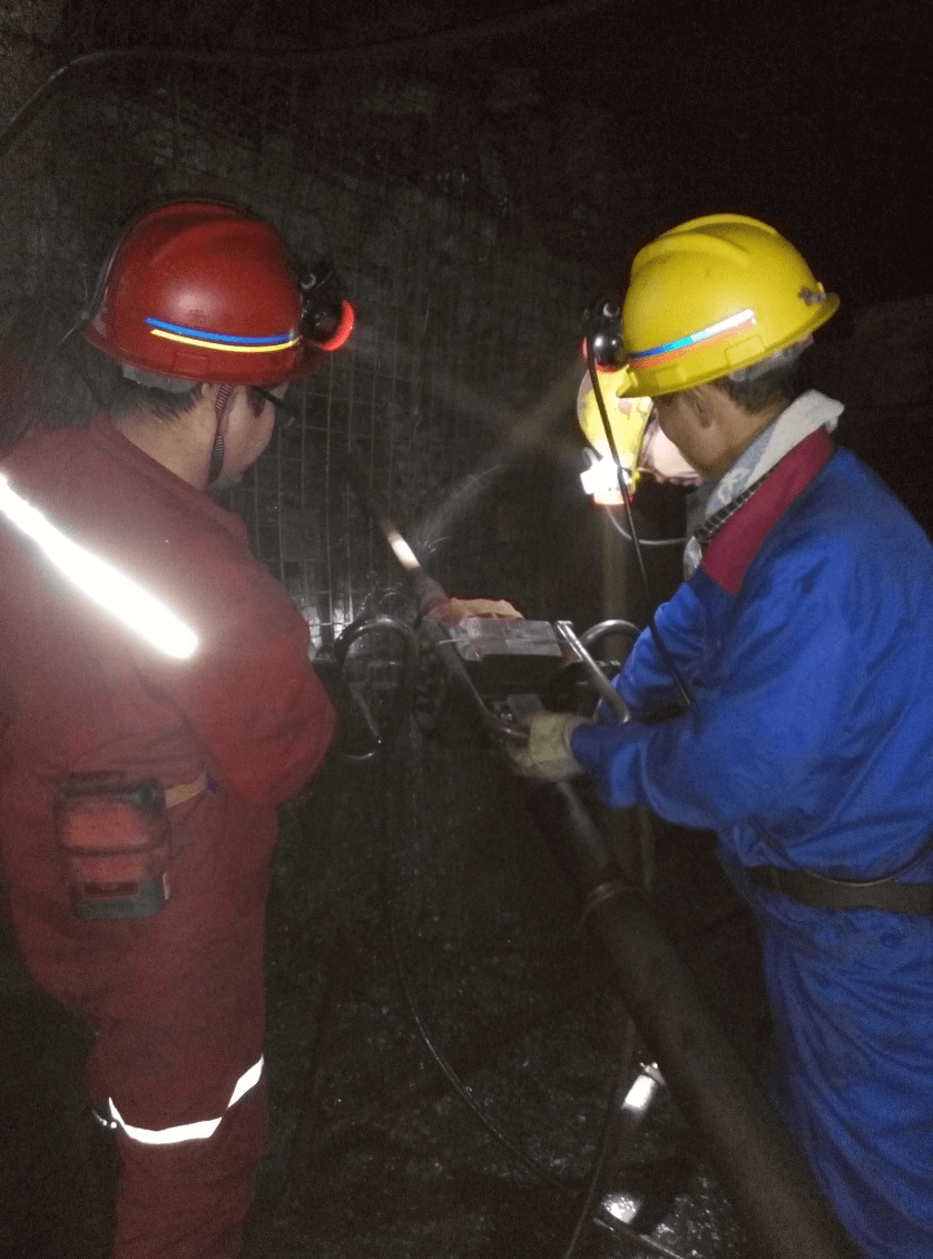 伊泰集團再次喜提2臺氣動架柱式鉆機，煤礦大佬為何獨寵巨匠